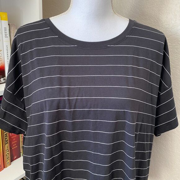 LULULEMON Cates Short Serve Stripe Black White Top Size 14 - Picture 6 of 8